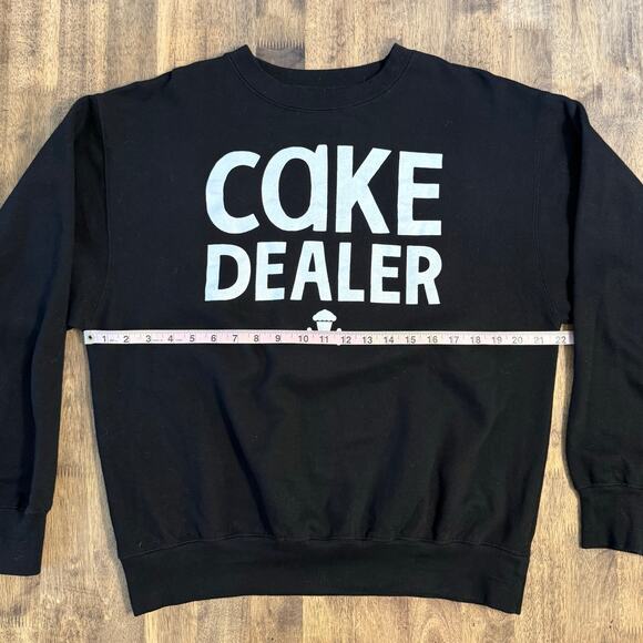 Johnny Cupcakes Cake Dealer Sweatshirt Crewneck Crossbones Black Unisex Large - Picture 5 of 9